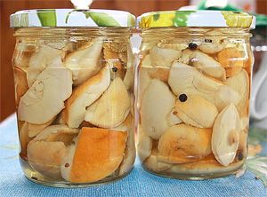 Как мариновать белые грибы: 5 тонкостей деликатного блюда