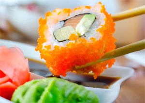 Приготовление суши и роллов дома — 3 техники классического японского блюда